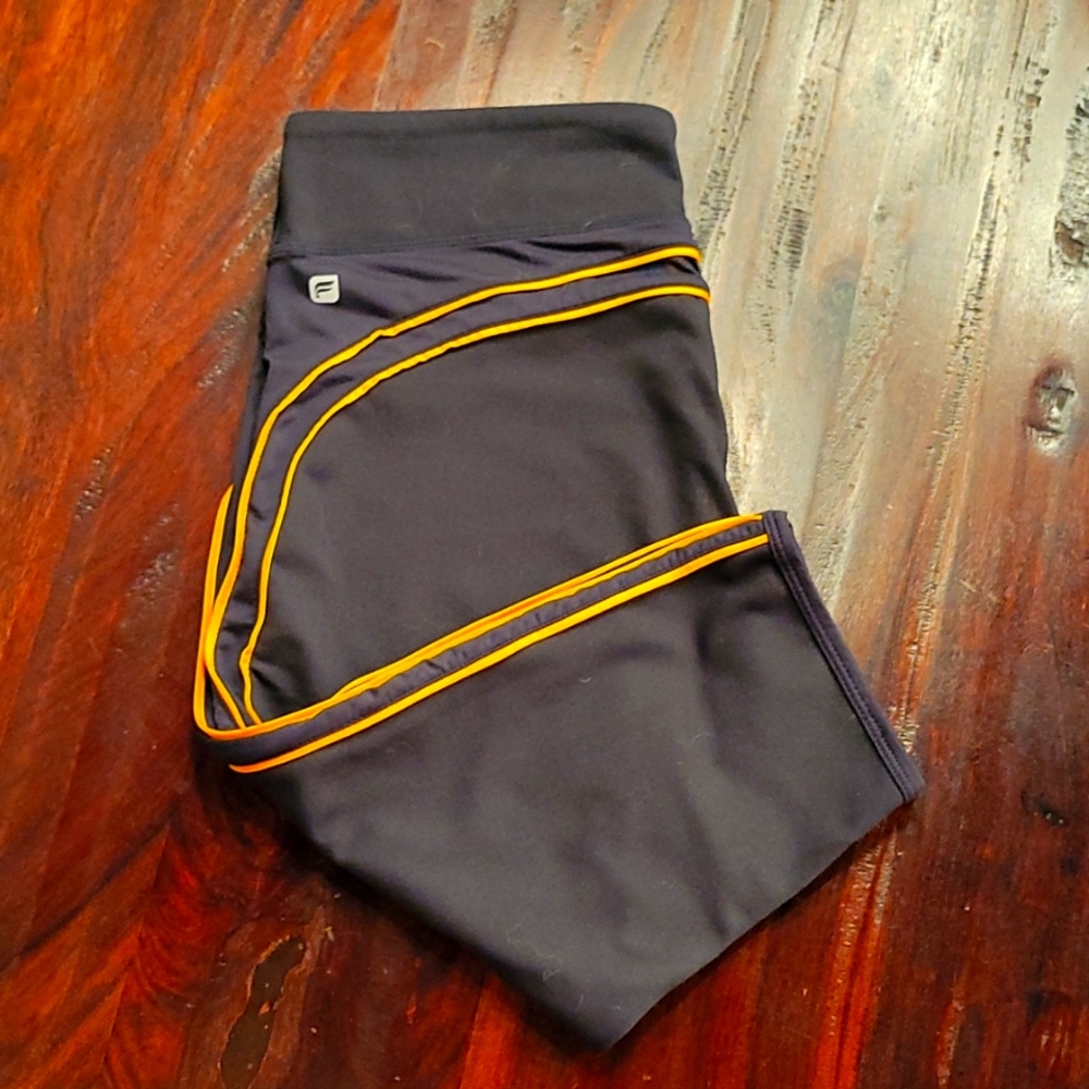 Fabletics leggings! Midrise/below knee. Size M